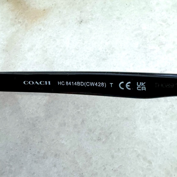 Coach Embedded C HC 8414BD 50023C Rounded Square Black Sunglasses New With Case - Picture 10 of 13
